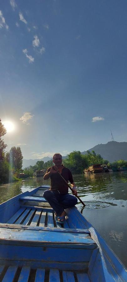 Green View Group Of Houseboats Hotel Srīnagar Екстериор снимка